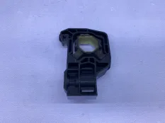 Кронштейн радиатора правый BMW 5 F10 N57 N57D30A