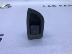 Кнопка открывания багажника Audi A4 B8