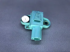 Датчик удара airbag Audi A6 C6