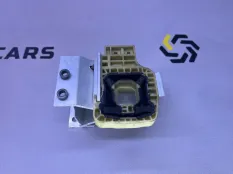 Кронштейн радиатора правый BMW 5 G30 B57 B57D30A