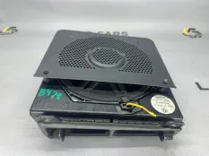 Сабвуфер левый BMW 5 E60 204D4 2.0D M47TU2 2006