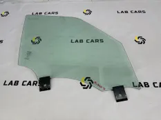 Стекло двери переднее правое Land Rover Range
