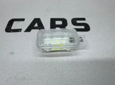 Плафон подсветки салона Land Rover Range Rover
