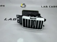 Дефлектор воздушный правый Land Rover Range Rover