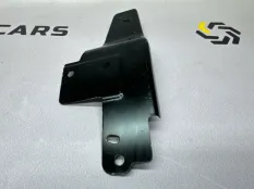 Кронштейн бампера задний правый Land Rover Range