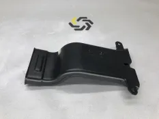 Патрубок воздухозаборника передний правый Land