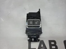 Кнопка центрального замка задняя Land Rover Range