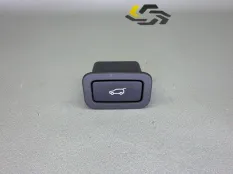 Кнопка открывания крышки багажника Land Rover