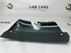 Обшивка стойки левая Land Rover Range Rover L405