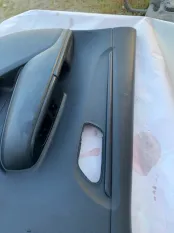 ОБШИВКА ДВЕРИ передняя левая KIA RIO 4 2018