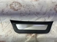 НАКЛАДКА ПОРОГА задняя правая HYUNDAI SONATA 7 LF