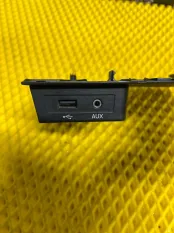 БЛОК AUX USB SKODA RAPID 1 2017