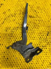 Петля капота правая KIA SORENTO 2 XM 2.2 D4HB 2011