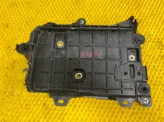 ПЛОЩАДКА АКУМУЛЯТОРА TOYOTA RAV 4 XA50 2.5 2019