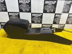 ЦЕНТРАЛЬНАЯ КОНСОЛЬ С ПОДЛОКОТНИКОМ SUBARU OUTBACK