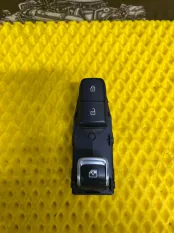 Кнопка стеклоподъемника передняя правая KIA K5 DL3