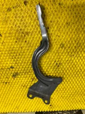 Петля капота правая KIA CERATO 4 BD G4NA 2.0 AT