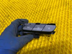 Кнопка регулировки сиденья KIA CERATO 4 BD G4NA