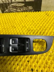 Блок управления стеклоподъемниками GEELY COOLRAY