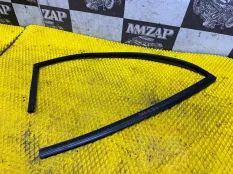 Уплотнитель стекла двери задний левый KIA RIO 4 FB