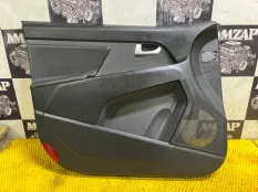 ОБШИВКА ДВЕРИ передняя левая KIA SPORTAGE 3 SL