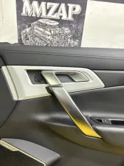 ОБШИВКА ДВЕРИ передняя правая GEELY ATLAS NL-3