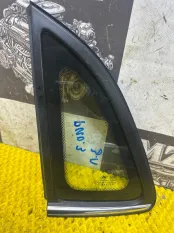 Форточка кузова задняя левая KIA RIO 3 QB ХЕТЧБЭК