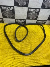 УПЛОТНИТЕЛЬ ПРОЕМА ДВЕРИ передний левый KIA CERATO