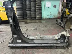 ПОРОГ ПРАВЫЙ СО СТОЙКОЙ правый KIA CERATO 3 YD