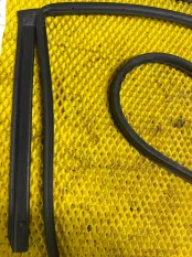 УПЛОТНИТЕЛЬ НА ДВЕРЬ задний правый KIA RIO 4 FB