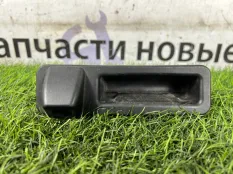 Кнопка крышки багажника Bmw X3