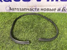 Уплотнитель двери Bmw 5