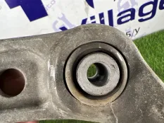 Нижний поперечный рычаг подв. Bmw 5