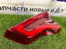 Фонарь в крышку багажника Bmw X3