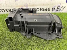 Корпус блока предохранителей Bmw X3