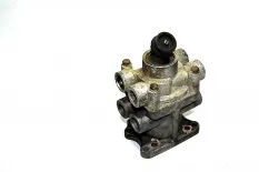 Главный тормозной кран DAF XF95 (01.02-12.06)