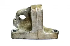 Кронштейн двигателя, задний левый RENAULT TRUCKS Magnum Dxi (01.05-12.13)