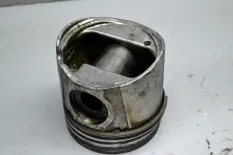 Поршень IVECO EuroTech (01.98-)
