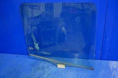 Стекло двери, правое SCANIA R-Series (01.04-12.17)