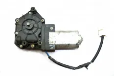 Моторчик стеклоподъёмника, правый RENAULT TRUCKS Magnum Dxi (01.05-12.13)