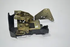 Замок двери, правый RENAULT TRUCKS Premium (01.96-)