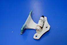 Петля двери правая, нижняя RENAULT TRUCKS Premium 2 (01.05-)