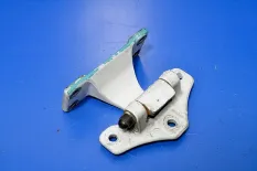 Петля двери левая, верхняя RENAULT TRUCKS Premium 2 (01.05-)