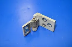 Петля люка бокового ящика кабины MERCEDES-BENZ Axor 2 (01.04-)