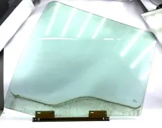 Стекло двери, правое MAN TGA (01.99-12.08)