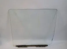 Стекло двери, левое MAN 2-series (01.86-12.98)