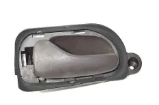 Ручка двери внутренняя, левая RENAULT TRUCKS Magnum Dxi (01.05-12.13)