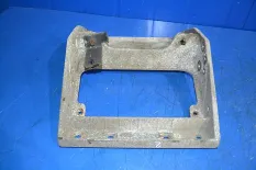 Кронштейн подножки, правый RENAULT TRUCKS Premium 2 (01.05-)