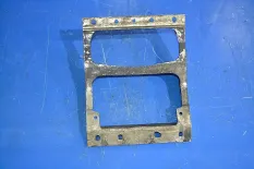 Кронштейн подножки, левый RENAULT TRUCKS Premium (01.96-)