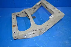 Кронштейн подножки, правый RENAULT TRUCKS Premium 2 (01.05-)
